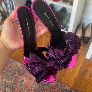 Giuseppe Zanotti Pink Mentallic Bow mule size 40
